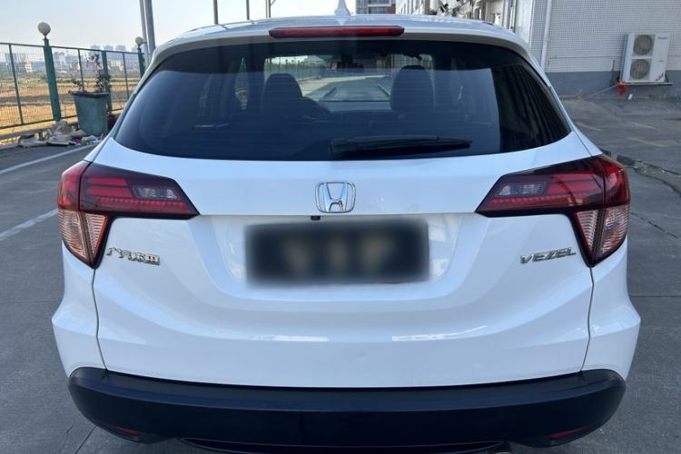 Used Honda Vezel 2017 1.8L CVT Front-Wheel Drive Pioneer Edition