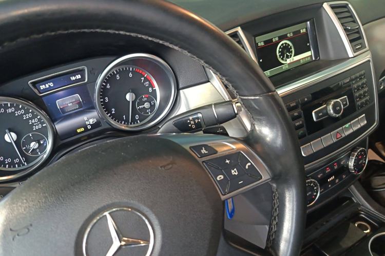 Used Mercedes-Benz M-Class 2015 ML 320 4MATIC