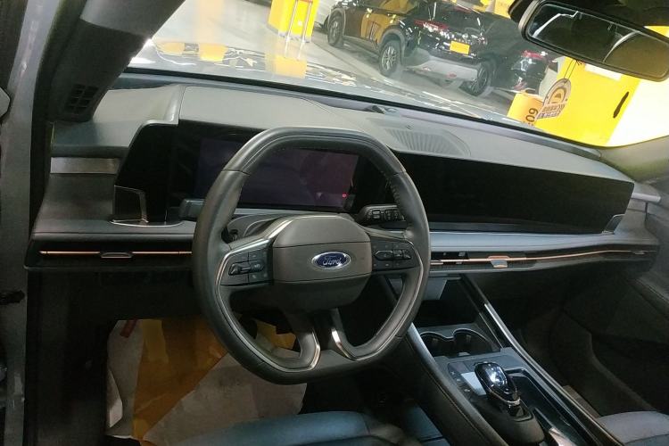 Used Ford Edge 2023 Ford Explorer L 2.0T EcoBoost Four-Wheel Drive 7-Seater Supreme Model
