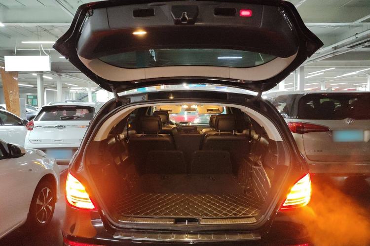 Used Mercedes-Benz R-Class 2014 R 320 4MATIC Business Model
