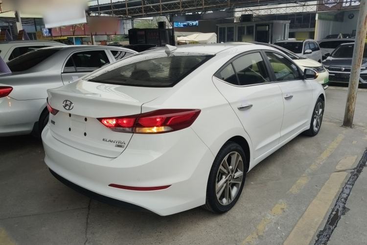 Used Hyundai Elantra 2016 1.6L Automatic ZhiXuan – Elite Version
