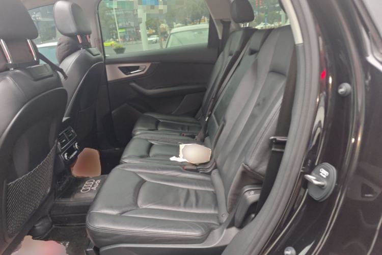 Used Audi Q7 2018 40 TFSI Comfort Model