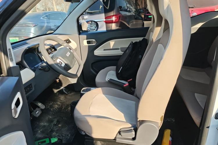 Used Chery QQ Ice Cream 2022 120km Conical Shape Lithium Iron Phosphate
