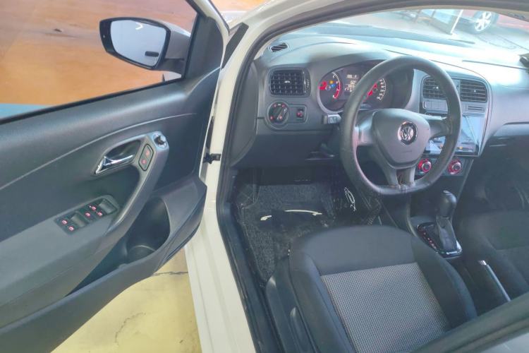 Used Volkswagen Polo 2016 1.4L Automatic Trendy Model
