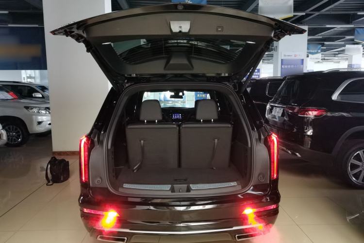 Used Cadillac XT6 2022 2.0T Six-Seater Four-Wheel-Drive Luxury Version