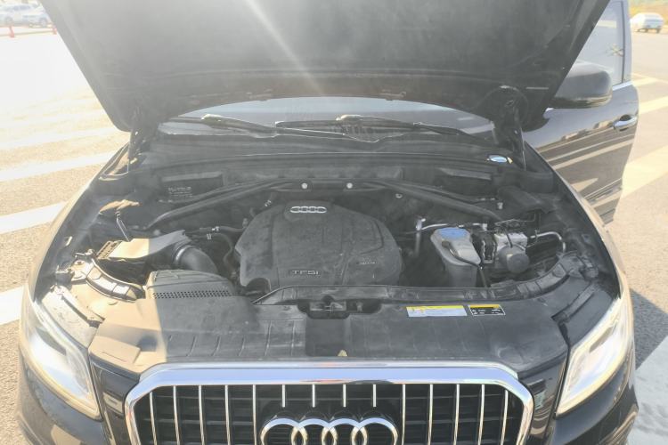 Used Audi Q5 2018 Collector's Edition 40 TFSI Ambition Model
