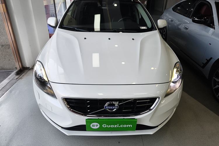 Used Volvo V40 2016 T3 Zhiyi Edition