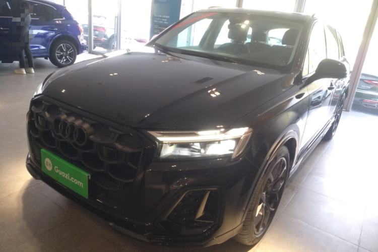 Used Audi Q7 2024 45 TFSI quattro S line Black Warrior Edition