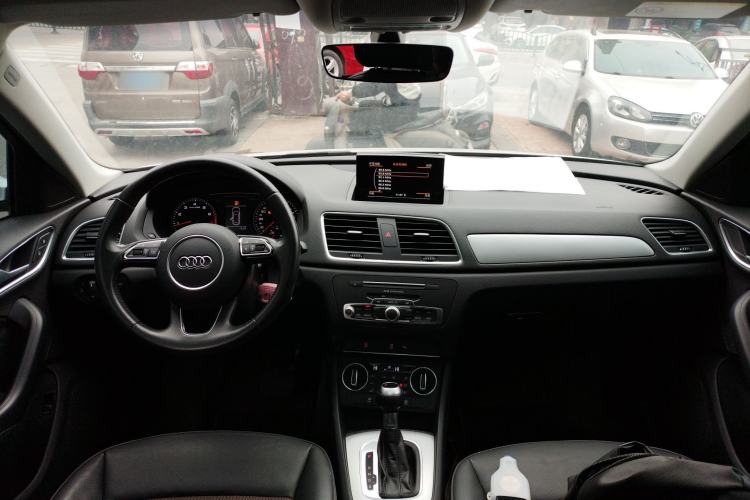 Used Audi Q3 2017 30 TFSI Fashion Model
