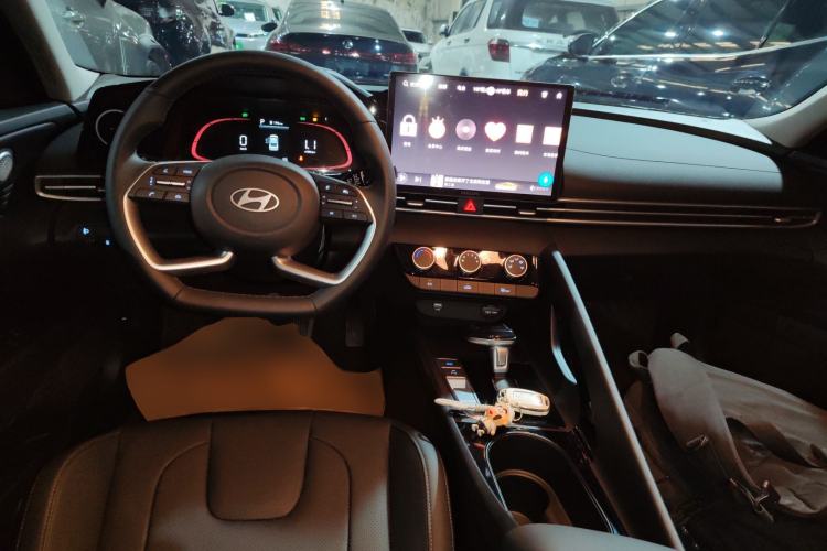 Used Hyundai Elantra 2023 1.5L CVT GLX Elite Edition
