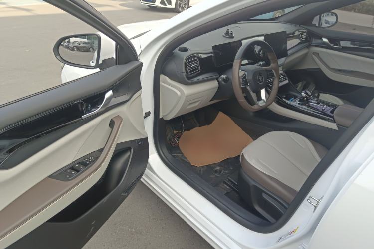 Used BYD Qin PLUS 2024 HONOR Edition DM-i 55KM Leading Model
