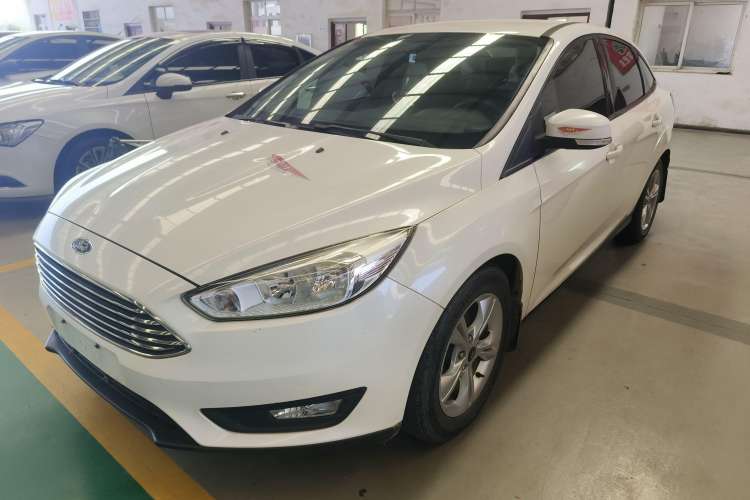Used Ford Focus 2015 Sedan 1.6L Automatic Comfort Model
