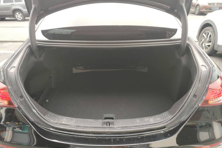 Used Mercedes-Benz E-Class 2021 E 260 Stylish Sports Edition
