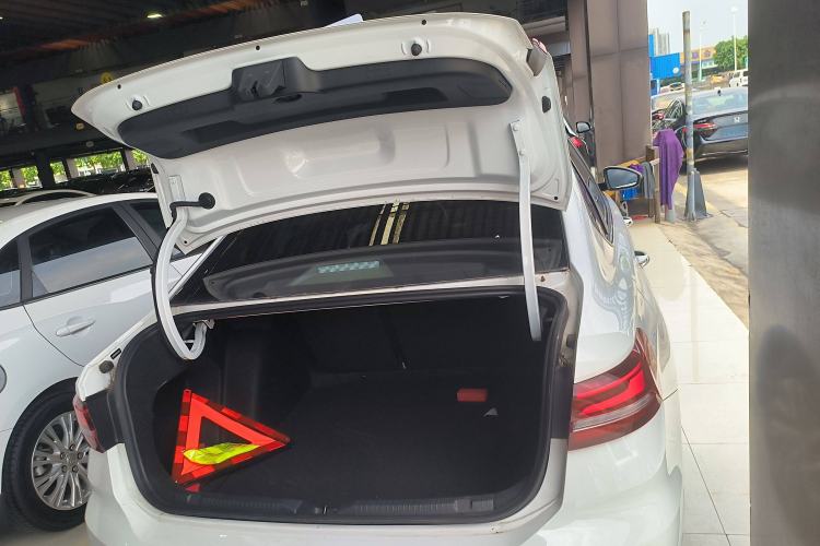 Used Volkswagen Lavida 2023 300TSI DSG Full-Comfort Edition
