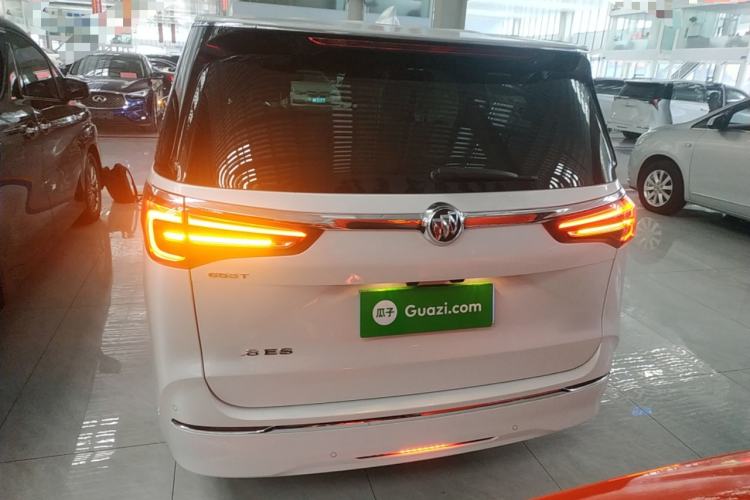 Used Buick GL8 2023 ES Lu Zun Deluxe Model
