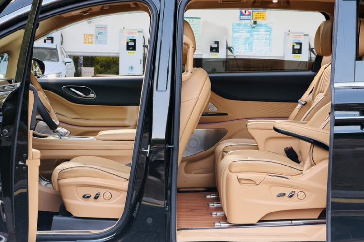 Used VOYAH Dream 2022 Low-Carbon Edition Dream+ Smart Enjoyment Package
