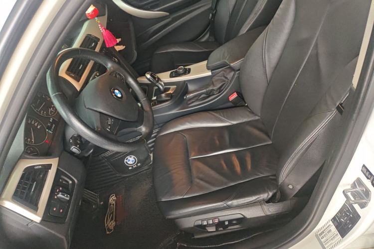 Used BMW 3 Series 2014 320i Sport Edition