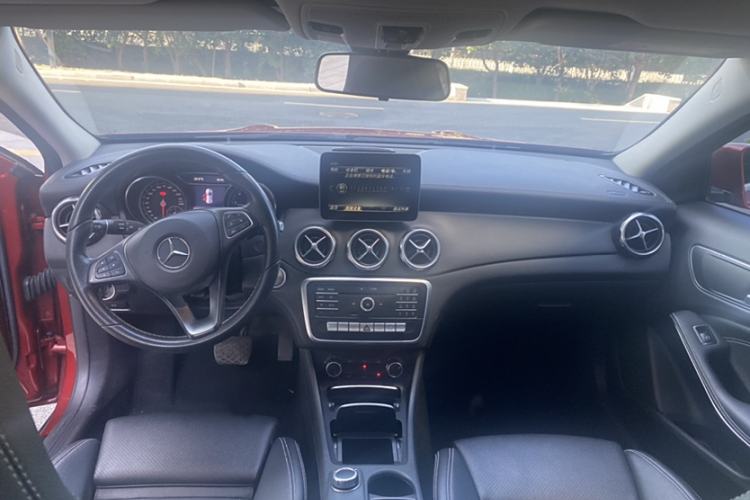 Used Mercedes-Benz GLA 2017 GLA 200 Fashion Model
