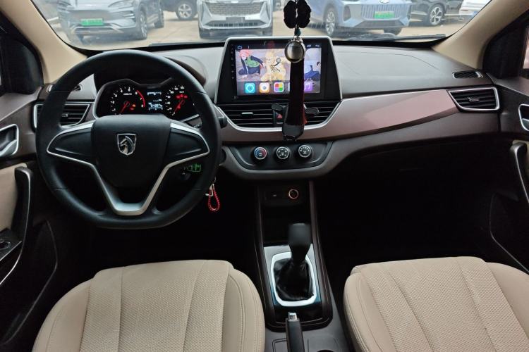 Used Baojun 310W 2017 1.5L Manual Comfort Version China V
