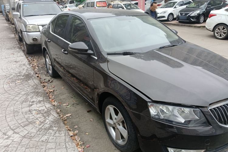 Used Skoda Octavia 2015 1.6L Manual Yijie Edition