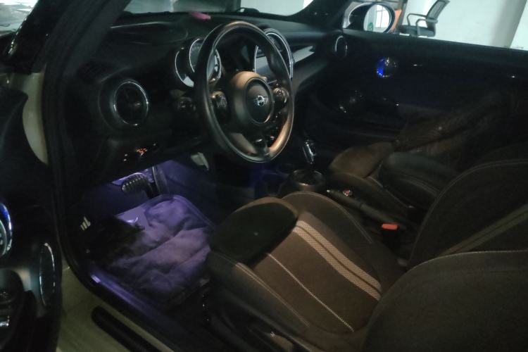 Used  MINI 2018 1.5T COOPER Racing Driver
