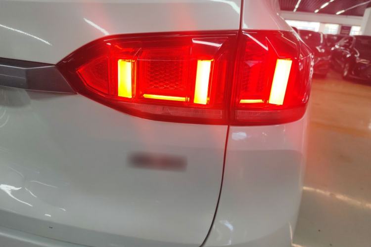 Used Wey VV6 2018 2.0T Four-Wheel Drive Flagship Version China V Standard
