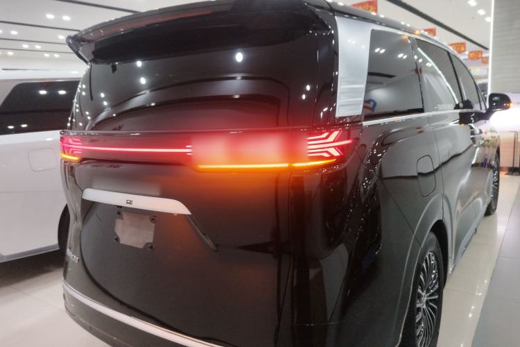 Used Denza D9 2024 DM-i 980 Four-Wheel Drive Prestige Model