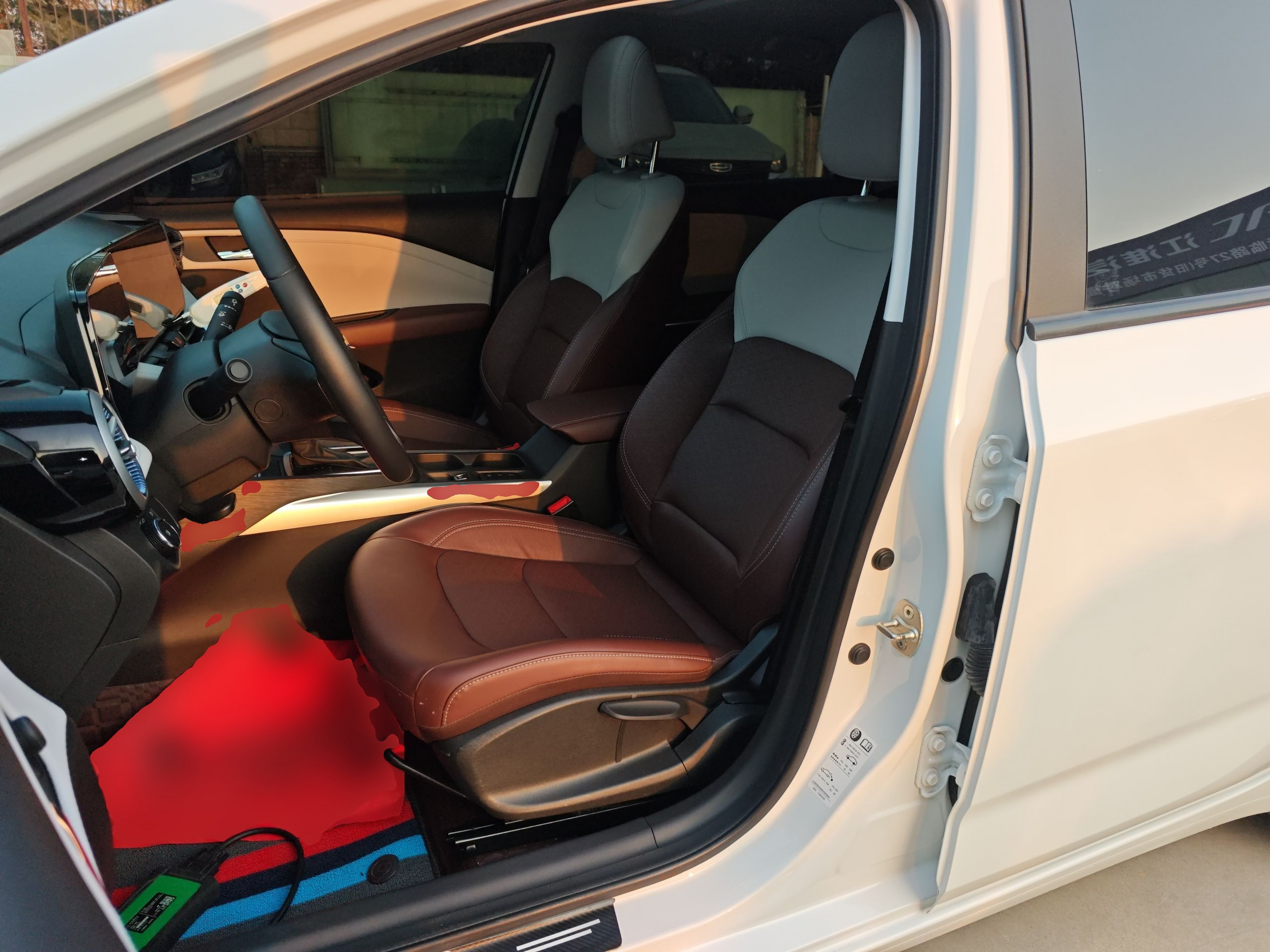 المقاعد الأمامية داخل السيارة