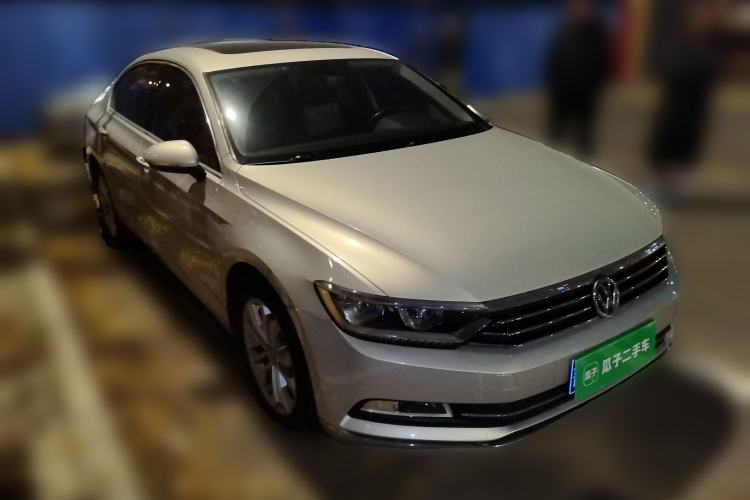 Used Volkswagen Magotan 2017 330TSI DSG Luxury Model
