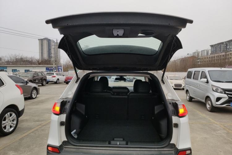 Used  Cherokee 2020 2.0T Two-Wheel Drive Leading Edition