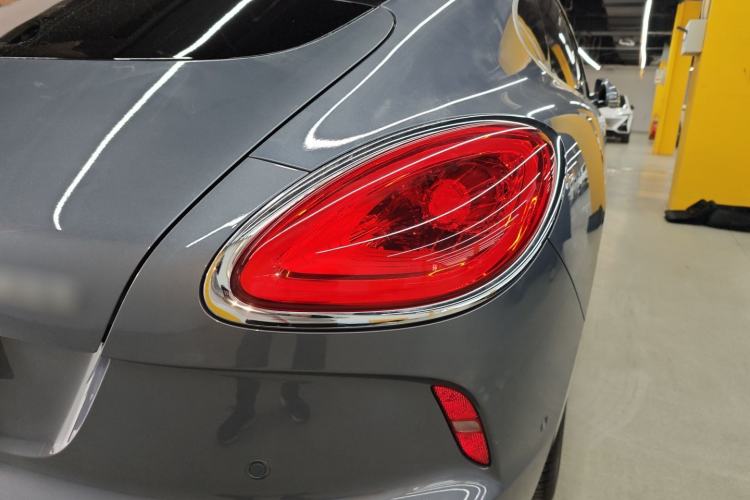 Used ORA Lightning Cat 2022 555 km Luxury Edition
