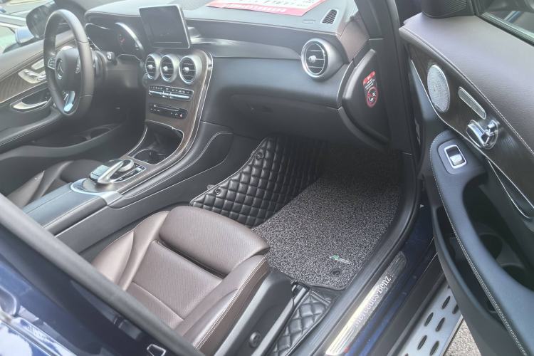 Used Mercedes-Benz GLC 2016 GLC 300 4MATIC Dynamic Model
