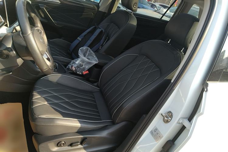 Used Volkswagen Tiguan L 2024 300TSI Automatic Two-Wheel Drive Smart Edition
