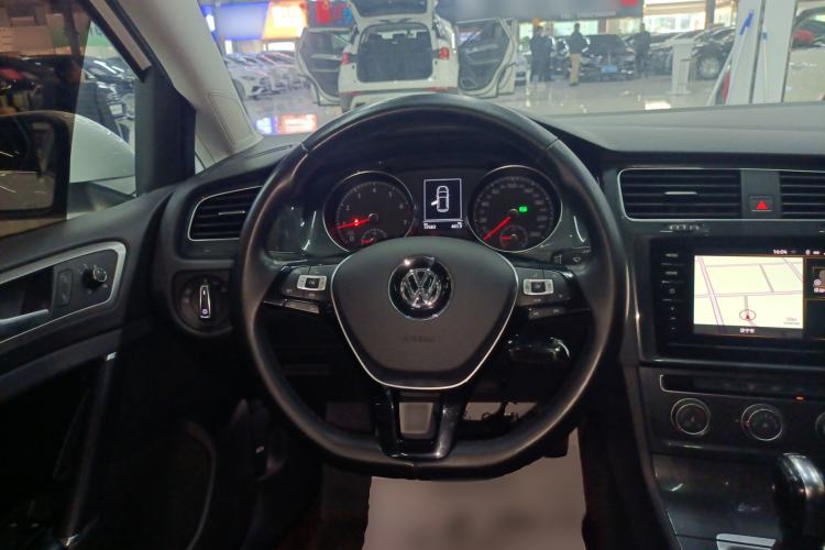 Used Volkswagen Golf 2020 200TSI DSG Comfortable and Ambitious Edition
