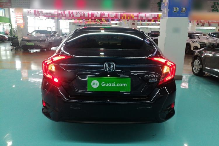 Used Honda Civic 2016 220TURBO CVT Luxury Edition
