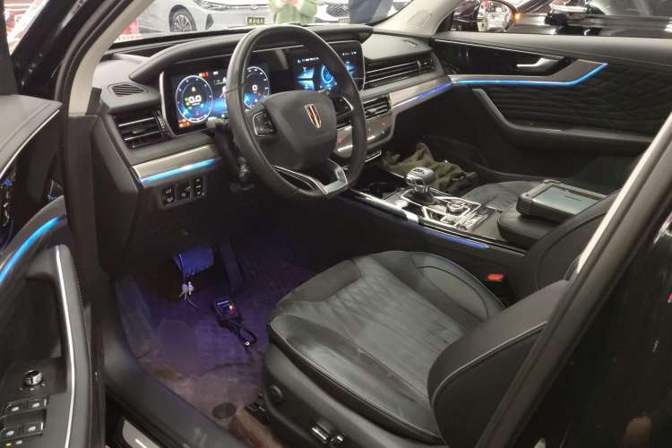 Used Hongqi HS5 2022 Revised Version 2.0T Smart Connect Flagship Edition
