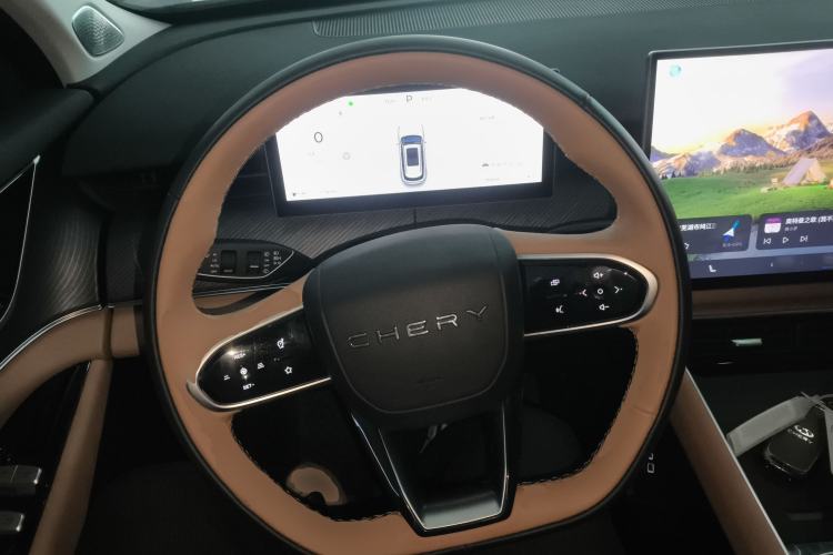 Used Chery Tiggo 8 L 2024 2.0T Two-Wheel Drive Luxury Edition 5 Seats