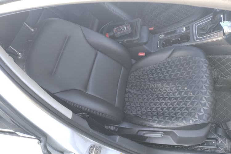 Used Volkswagen Golf 2015 1.6L Automatic Comfort Model
