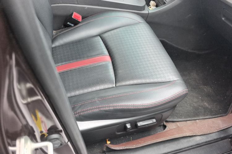 Used BYD S7 2015 2.0T Automatic Prestige Model
