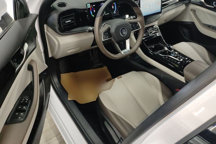 Used BYD Qin PLUS 2024 HONOR Edition DM-i 55KM Leading Model
