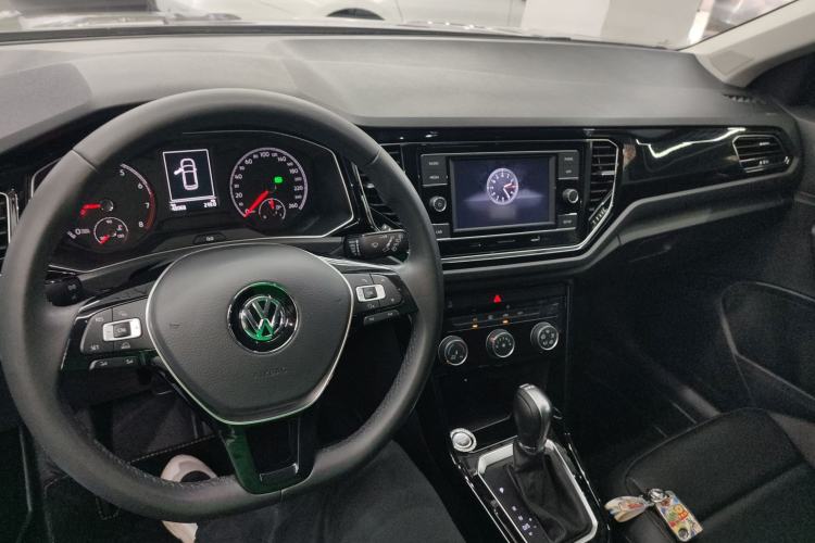 Used Volkswagen T-ROC 2018 280TSI DSG Two-Wheel-Drive Comfort Version China V Standard
