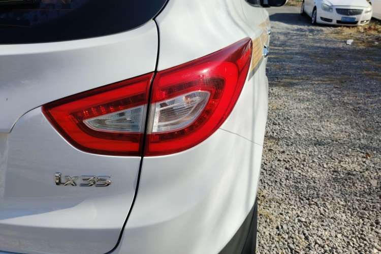 Used Hyundai ix35 2015 2.0L Automatic 2WD Smart Type China IV