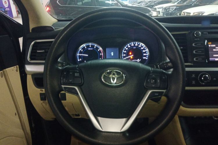 Used Toyota Highlander 2018 2.0T Four-Wheel Drive Elite Edition 7 Seats China VI Standard
