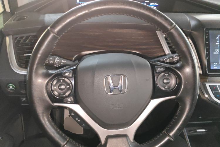 Used Honda Jade 2017 1.8L automatic Comfort version 5 seats