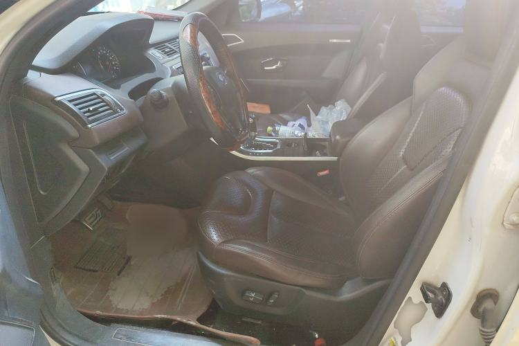 Used Land X7 2015 2.0T Panoramic Prestige Edition
