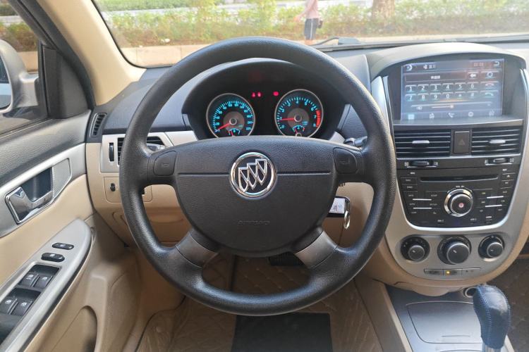 Used Buick Excelle 2013 1.5L Automatic Classic Model
