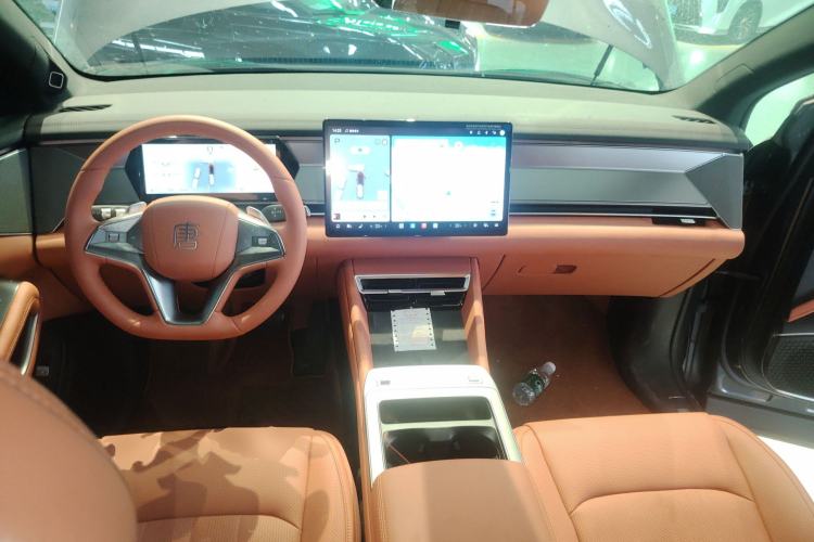 Used BYD Tang L 2025 EV with 670 km Range LiDAR and Premium Features