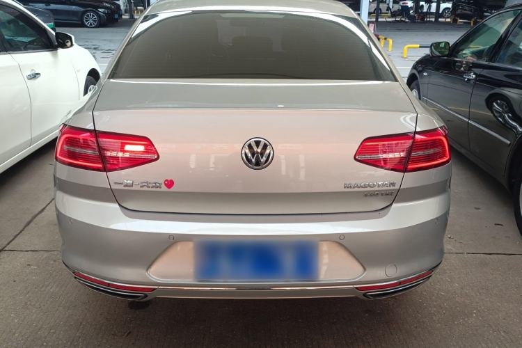 Used Volkswagen Magotan 2018 Facelift 330TSI DSG Luxury Model
