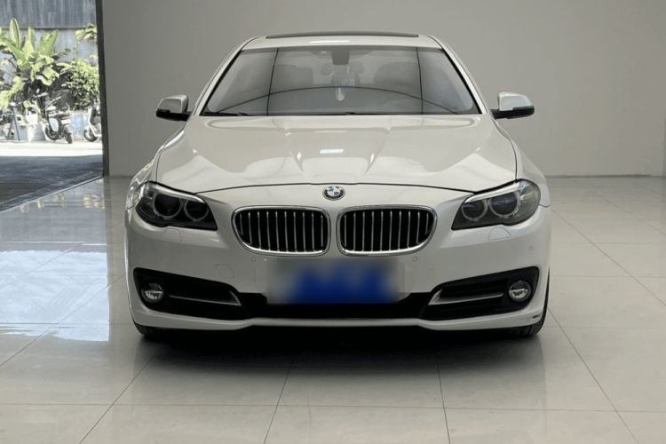 Used BMW 5 Series 2014 525Li Leading Model
