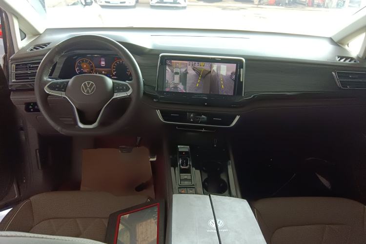 Used Volkswagen Viloran 2022 380TSI Prestige Edition
